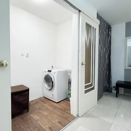 Castle View Retreat Breakfast Available Appartement Trenčín