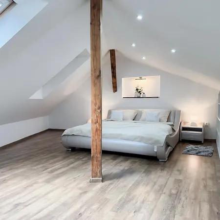 Castle View Retreat Breakfast Available