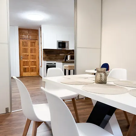 Appartement Castle View Retreat Breakfast Available Trenčín