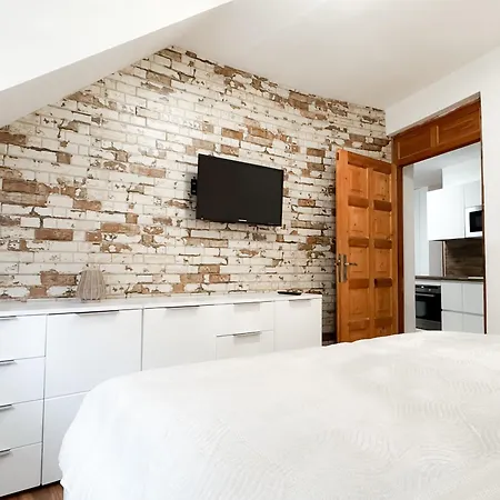 Castle View Retreat Breakfast Available *