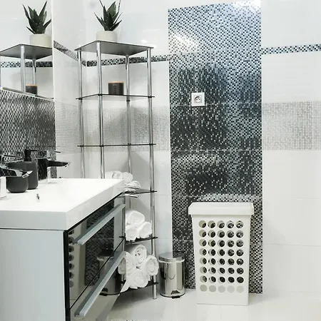 Castle View Retreat Breakfast Available Trenčín