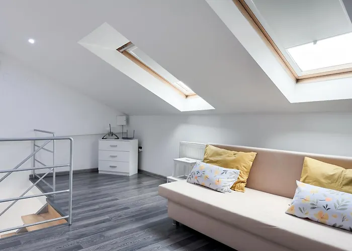 Castle View Retreat Breakfast Available Nearby Lejlighed