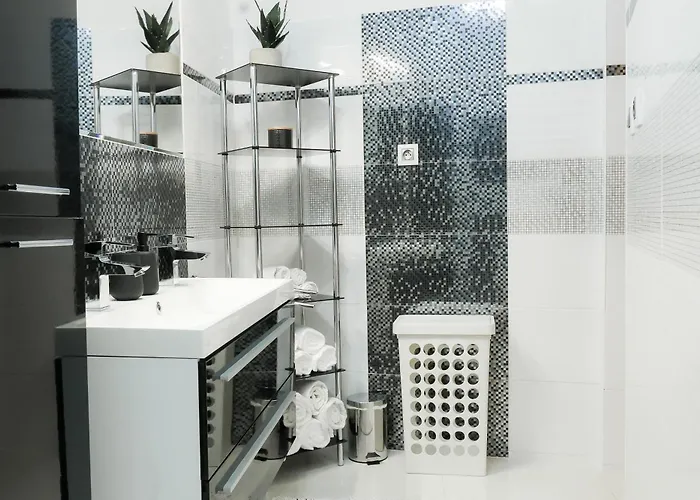 Castle View Retreat Breakfast Available Nearby Trenčín