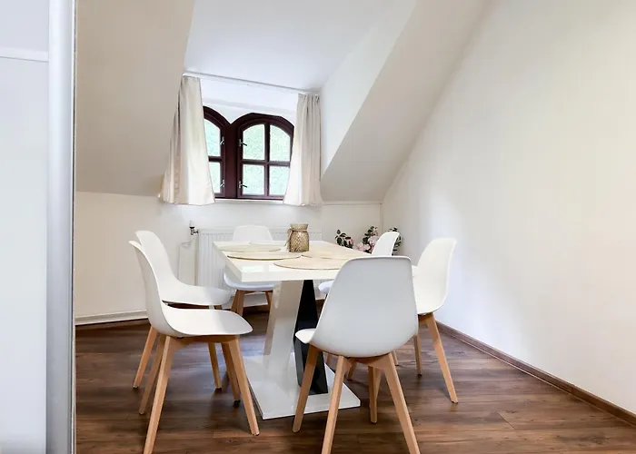 Lejlighed Castle View Retreat Breakfast Available Nearby *