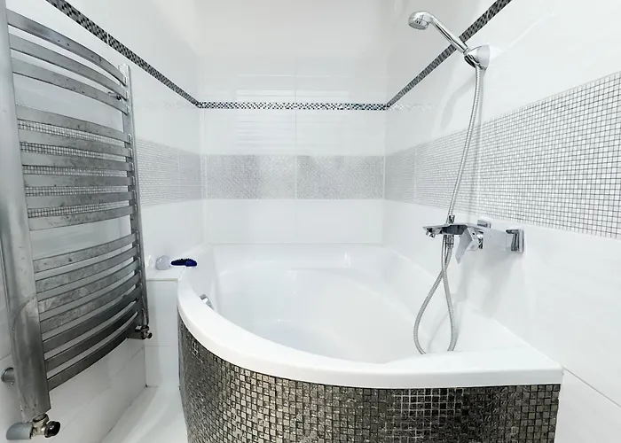 Lejlighed Castle View Retreat Breakfast Available Nearby Trenčín